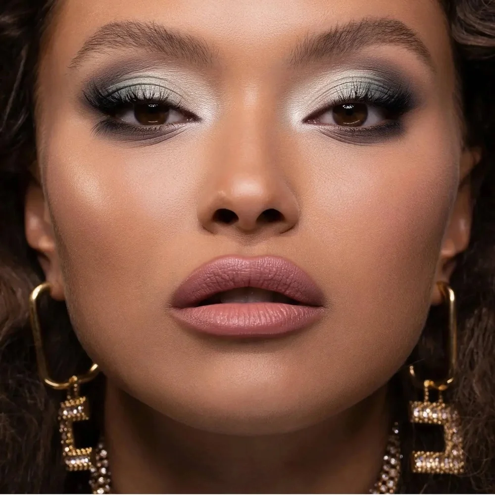 Natasha Denona- RETRO GLAM EYESHADOW PALETTE - Picture 5 of 13